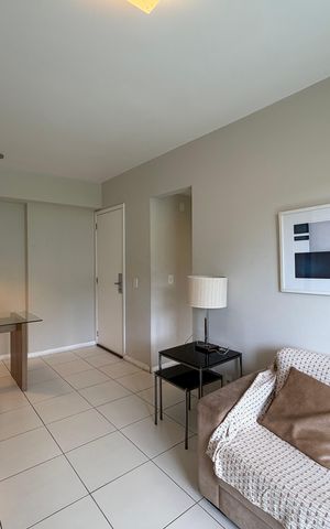 Apartamento para alugar com 75m², 2 quartos e 1 vaga Apartamento para alugar com 75m², 2 quartos e 1 vagaSala