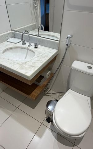 Apartamento para alugar com 75m², 2 quartos e 1 vaga Apartamento para alugar com 75m², 2 quartos e 1 vagaBanheiro da suíte 2
