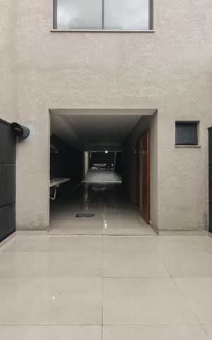 Casa para alugar com 200m², 3 quartos e 4 vagas Casa para alugar com 200m², 3 quartos e 4 vagasQuintal