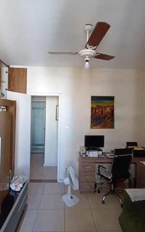 Apartamento para alugar com 135m², 3 quartos e 1 vaga Apartamento para alugar com 135m², 3 quartos e 1 vagaSala