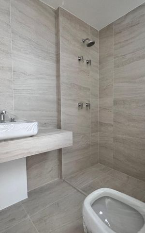 Apartamento para alugar com 194m², 4 quartos e 3 vagas Apartamento para alugar com 194m², 4 quartos e 3 vagasSuíte 4 - Banheiro