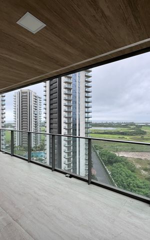 Apartamento para alugar com 194m², 4 quartos e 3 vagas Apartamento para alugar com 194m², 4 quartos e 3 vagasVaranda