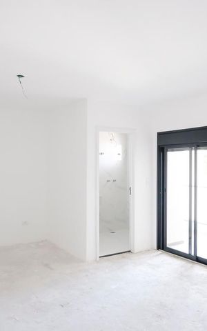 Casa à venda com 185m², 3 quartos e 2 vagasSuíte 2