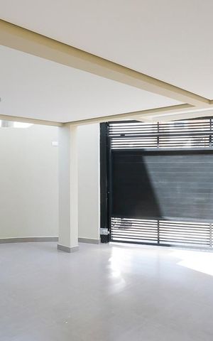 Casa à venda com 185m², 3 quartos e 2 vagasGaragem e quintal
