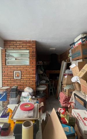 Casa à venda com 260m², 3 quartos e 1 vaga