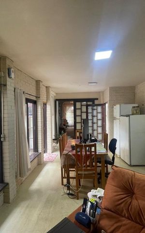 Casa à venda com 260m², 3 quartos e 1 vaga