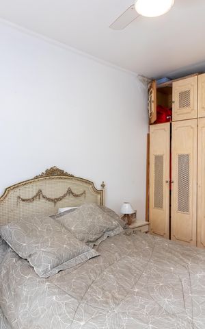 Casa à venda com 200m², 3 quartos e 2 vagas Casa à venda com 200m², 3 quartos e 2 vagasQuarto 3