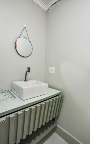 Apartamento à venda com 74m², 3 quartos e 2 vagas Apartamento à venda com 74m², 3 quartos e 2 vagasBanheiro Social