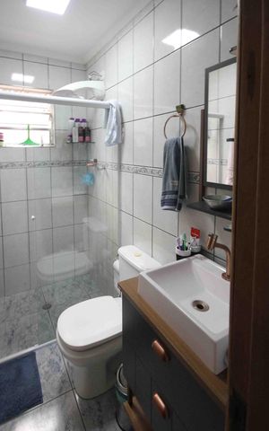 Casa à venda com 262m², 4 quartos e 1 vaga