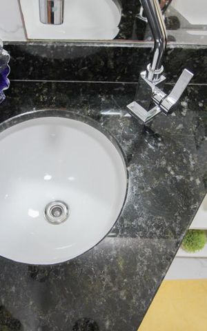 Casa à venda com 174m², 3 quartos e 2 vagasLavabo