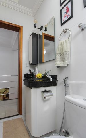 Casa à venda com 174m², 3 quartos e 2 vagasBanheiro Social