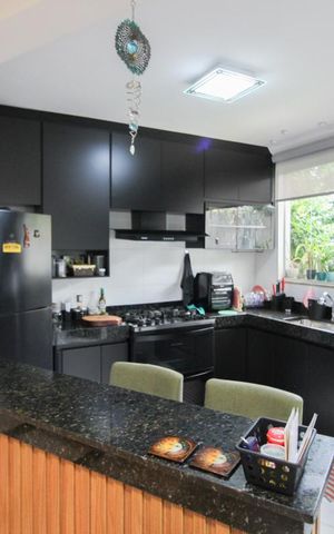 Casa à venda com 174m², 3 quartos e 2 vagasCozinha