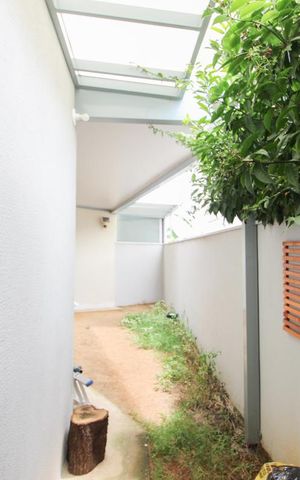 Casa à venda com 174m², 3 quartos e 2 vagasÁrea Privativa
