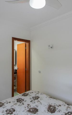 Casa à venda com 174m², 3 quartos e 2 vagasSuíte