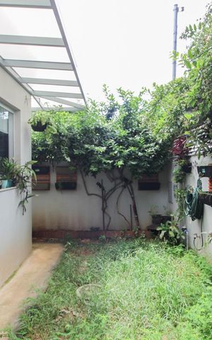 Casa à venda com 174m², 3 quartos e 2 vagasÁrea Privativa