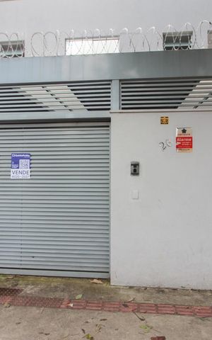 Casa à venda com 174m², 3 quartos e 2 vagasPlaquinha Instalada