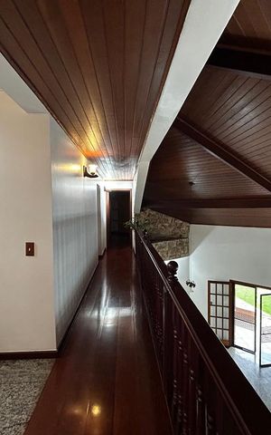Casa de condomínio para alugar com 3000m², 6 quartos e 4 vagas Casa de condomínio para alugar com 3000m², 6 quartos e 4 vagasMezanino