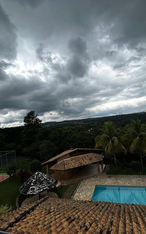 Casa de condomínio para alugar com 3000m², 6 quartos e 4 vagas Casa de condomínio para alugar com 3000m², 6 quartos e 4 vagasVista