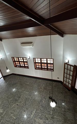 Casa de condomínio para alugar com 3000m², 6 quartos e 4 vagas Casa de condomínio para alugar com 3000m², 6 quartos e 4 vagasSala