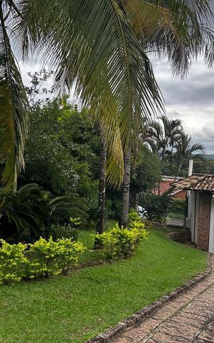 Casa de condomínio para alugar com 3000m², 6 quartos e 4 vagas Casa de condomínio para alugar com 3000m², 6 quartos e 4 vagasÁrea externa