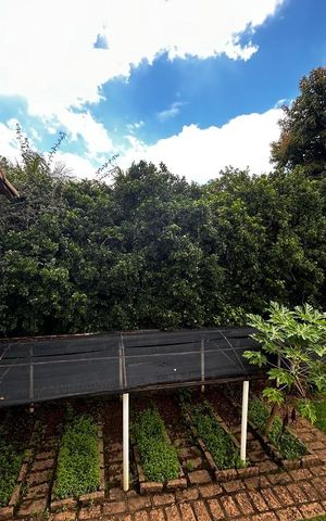 Casa de condomínio para alugar com 3000m², 6 quartos e 4 vagas Casa de condomínio para alugar com 3000m², 6 quartos e 4 vagasÁrea externa
