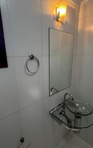 Casa de condomínio para alugar com 3000m², 6 quartos e 4 vagas Casa de condomínio para alugar com 3000m², 6 quartos e 4 vagasBanheiro