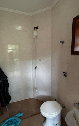 Casa de condomínio para alugar com 3000m², 6 quartos e 4 vagas Casa de condomínio para alugar com 3000m², 6 quartos e 4 vagasBanheiro