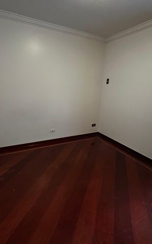 Casa de condomínio para alugar com 3000m², 6 quartos e 4 vagas Casa de condomínio para alugar com 3000m², 6 quartos e 4 vagasQuarto