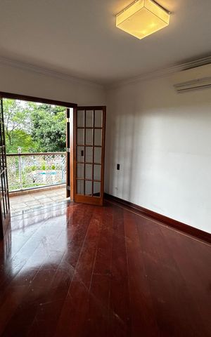 Casa de condomínio para alugar com 3000m², 6 quartos e 4 vagas Casa de condomínio para alugar com 3000m², 6 quartos e 4 vagasQuarto