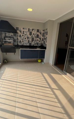 Apartamento à venda com 106m², 4 quartos e 2 vagas Apartamento à venda com 106m², 4 quartos e 2 vagasVaranda