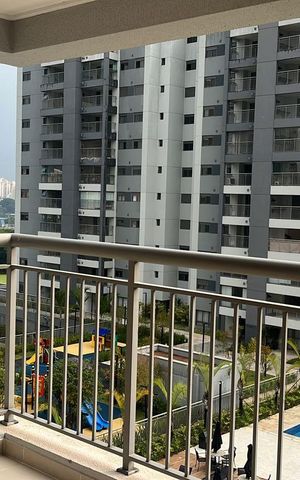 Apartamento à venda com 106m², 4 quartos e 2 vagas Apartamento à venda com 106m², 4 quartos e 2 vagasVaranda