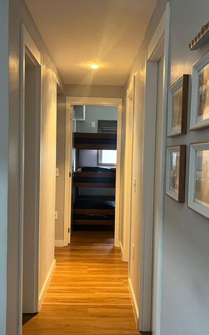 Apartamento à venda com 106m², 4 quartos e 2 vagas Apartamento à venda com 106m², 4 quartos e 2 vagasCorredor
