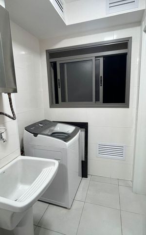 Apartamento à venda com 106m², 4 quartos e 2 vagas Apartamento à venda com 106m², 4 quartos e 2 vagasÁrea de serviço