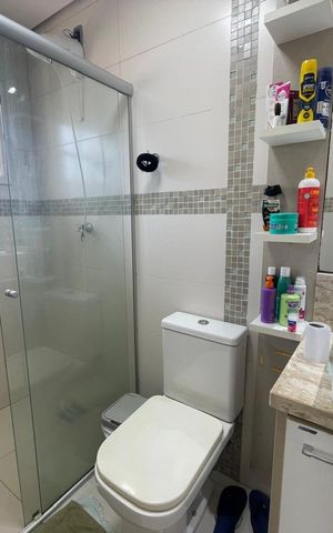 Casa à venda com 215m², 3 quartos e 2 vagas Casa à venda com 215m², 3 quartos e 2 vagasBanheiro da Suíte