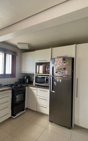 Casa à venda com 215m², 3 quartos e 2 vagas Casa à venda com 215m², 3 quartos e 2 vagasCozinha