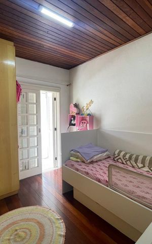 Casa à venda com 215m², 3 quartos e 2 vagas Casa à venda com 215m², 3 quartos e 2 vagasQuarto 2