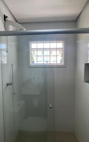 Casa à venda com 215m², 3 quartos e 2 vagas Casa à venda com 215m², 3 quartos e 2 vagasBanheiro da Suíte
