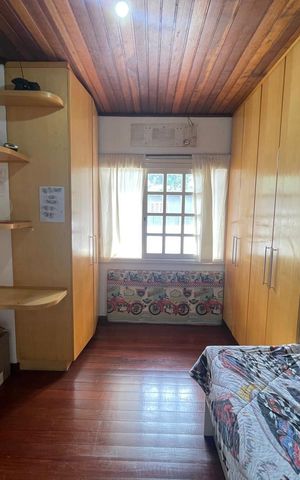 Casa à venda com 215m², 3 quartos e 2 vagas Casa à venda com 215m², 3 quartos e 2 vagasQuarto