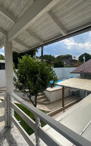 Casa à venda com 215m², 3 quartos e 2 vagas Casa à venda com 215m², 3 quartos e 2 vagasVaranda Quarto 2