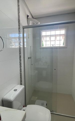Casa à venda com 215m², 3 quartos e 2 vagas Casa à venda com 215m², 3 quartos e 2 vagasBanheiro da Suíte