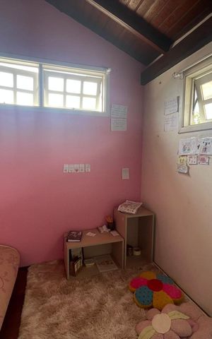 Casa à venda com 215m², 3 quartos e 2 vagas Casa à venda com 215m², 3 quartos e 2 vagasQuarto 3