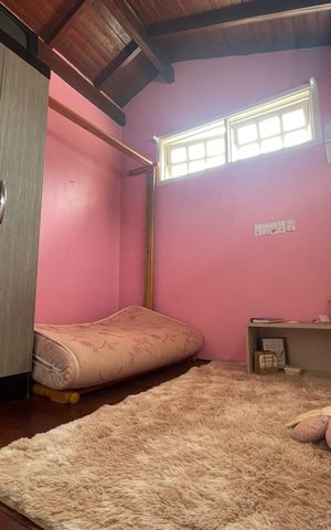 Casa à venda com 215m², 3 quartos e 2 vagas Casa à venda com 215m², 3 quartos e 2 vagasQuarto 3