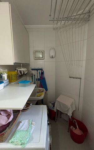 Apartamento à venda com 77m², 3 quartos e 2 vagas Apartamento à venda com 77m², 3 quartos e 2 vagasÁrea de Serviço