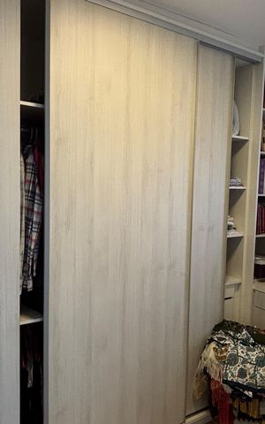 Apartamento à venda com 77m², 3 quartos e 2 vagas Apartamento à venda com 77m², 3 quartos e 2 vagasSuite Closet