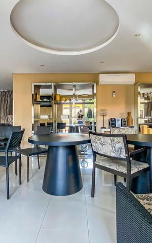 Apartamento à venda com 77m², 3 quartos e 2 vagas Apartamento à venda com 77m², 3 quartos e 2 vagasSalão de Festas