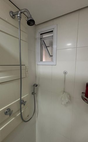 Apartamento à venda com 77m², 3 quartos e 2 vagas Apartamento à venda com 77m², 3 quartos e 2 vagasBanheiro da Suíte