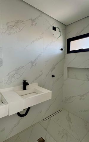 Casa à venda com 210m², 3 quartos e 4 vagas Casa à venda com 210m², 3 quartos e 4 vagasBanheiro 3