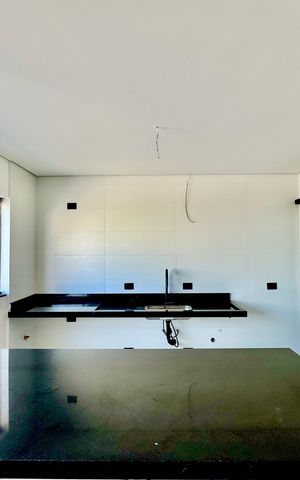 Casa à venda com 210m², 3 quartos e 4 vagas Casa à venda com 210m², 3 quartos e 4 vagasCozinha