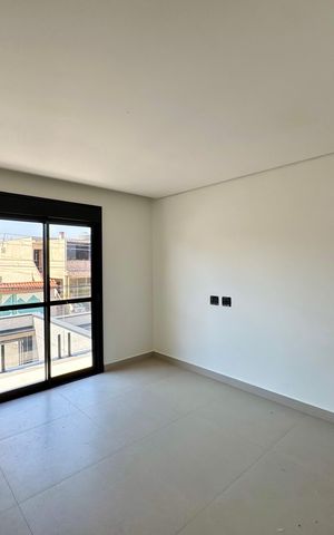 Casa à venda com 210m², 3 quartos e 4 vagas Casa à venda com 210m², 3 quartos e 4 vagasSuíte 1