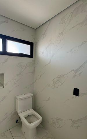 Casa à venda com 210m², 3 quartos e 4 vagas Casa à venda com 210m², 3 quartos e 4 vagasBanheiro 3